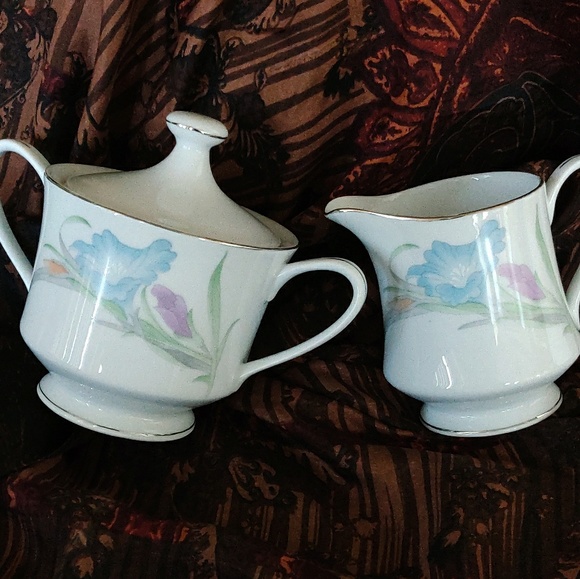 Vintage Pastel Flower Cream and Sugar Set - Picture 1 of 6